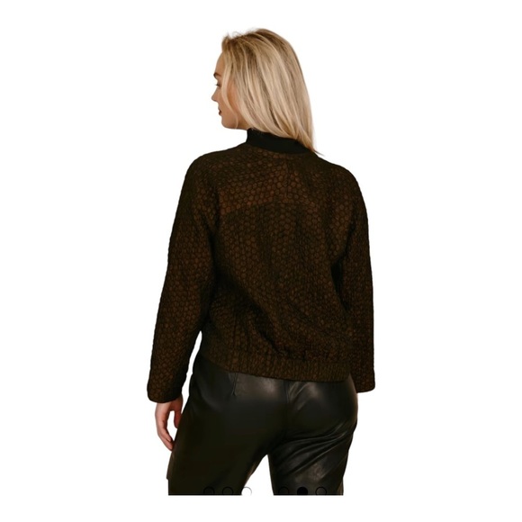 Zero + Maria Cornejo LEO EVE SMOCKED BOMBER TEXTURED JACKET IN BLACK/ BRONZE - Picture 4 of 13